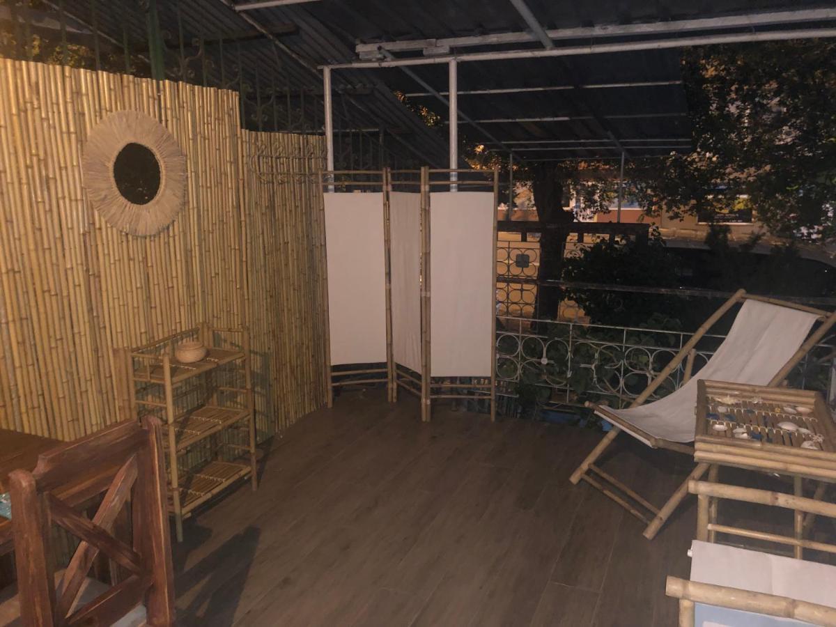 耶烈万Karen'S Dom & Terrace别墅 外观 照片